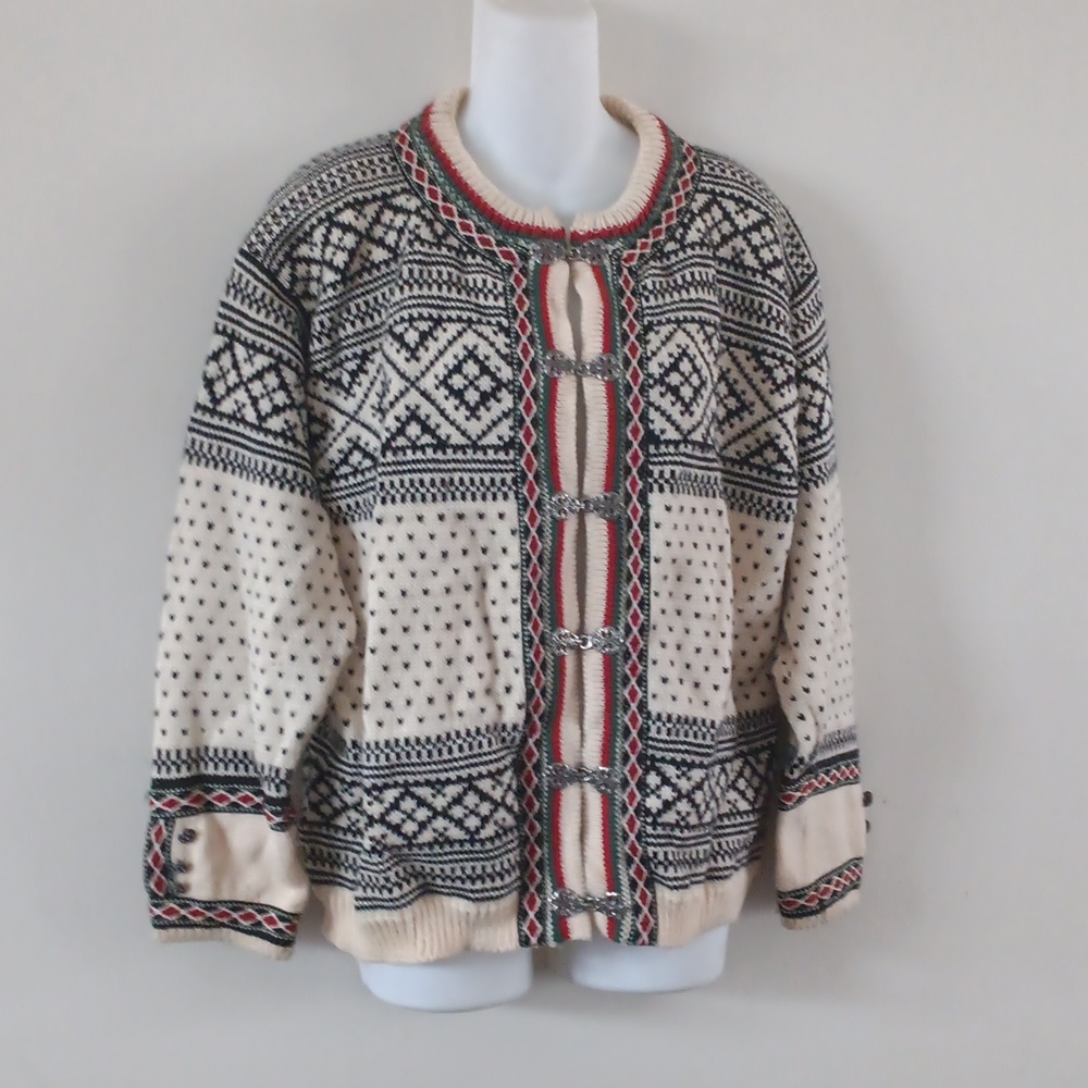 Dale of Norway Vintage Pure New Wool Cardigan Sweater Silver Clasps Size 40 (M)